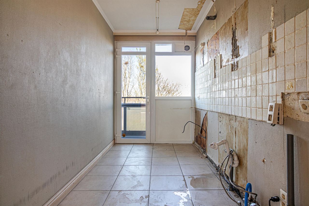 Ruim 3-slaapkamerappartement met potentieel + garage