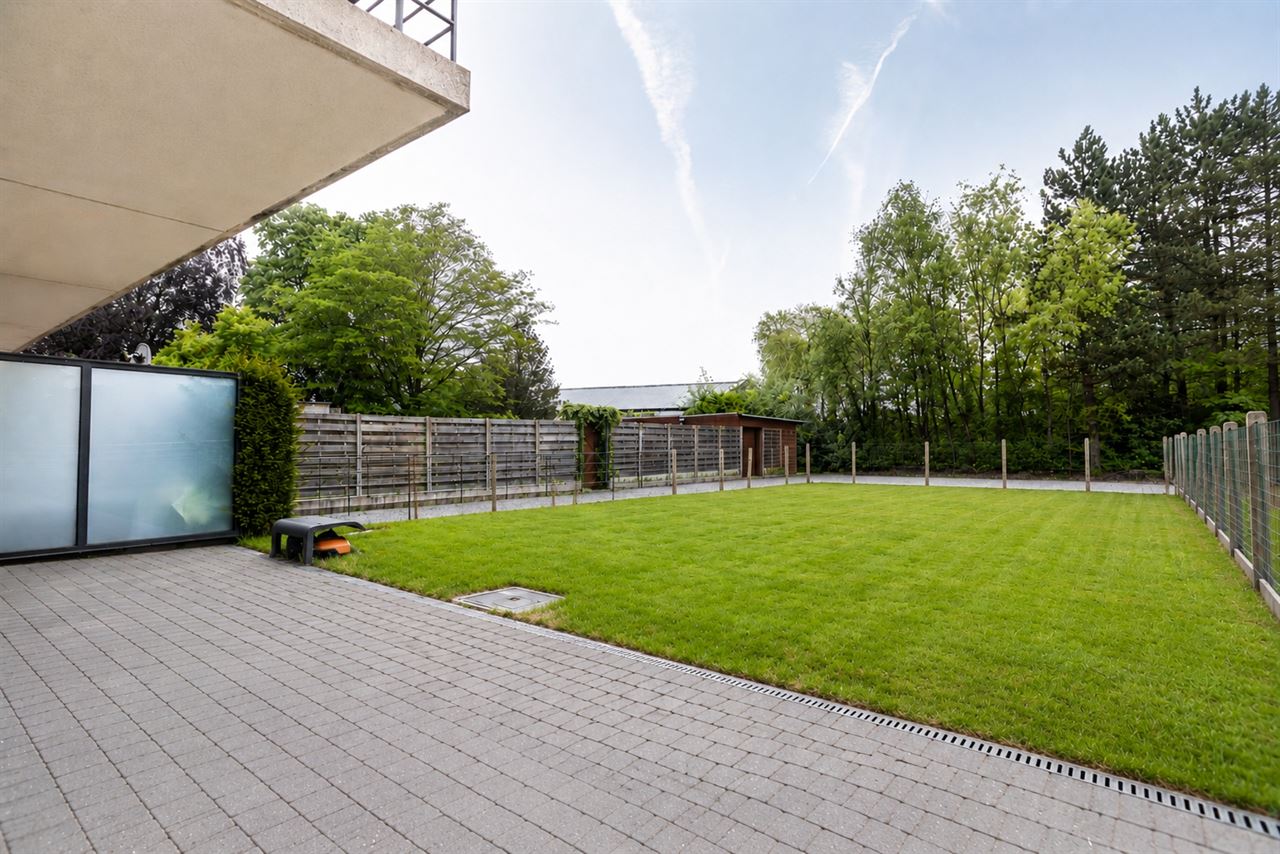 Gelijkvloerse verInstapklaar gelijkvloers appartement met privatieve tuindieping