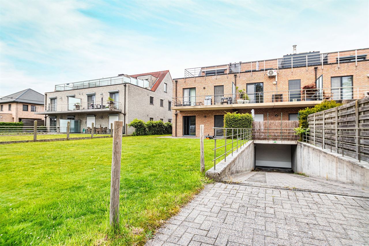 Gelijkvloerse verInstapklaar gelijkvloers appartement met privatieve tuindieping
