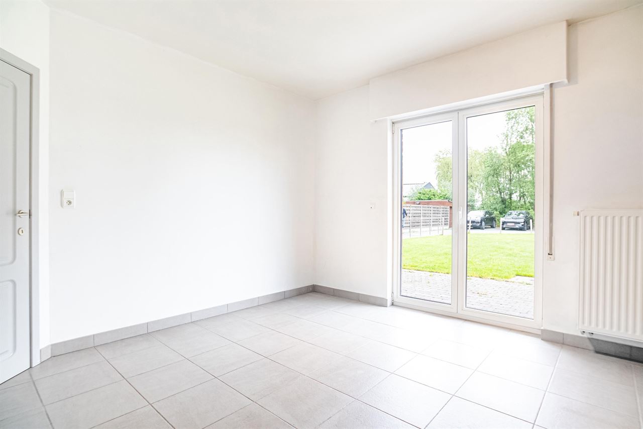 Gelijkvloerse verInstapklaar gelijkvloers appartement met privatieve tuindieping
