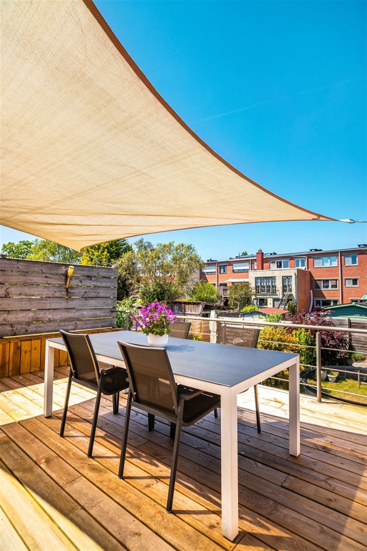 Instapklare EPC A Bel-etage, 4 slpk, 2 badk, tuin & terras