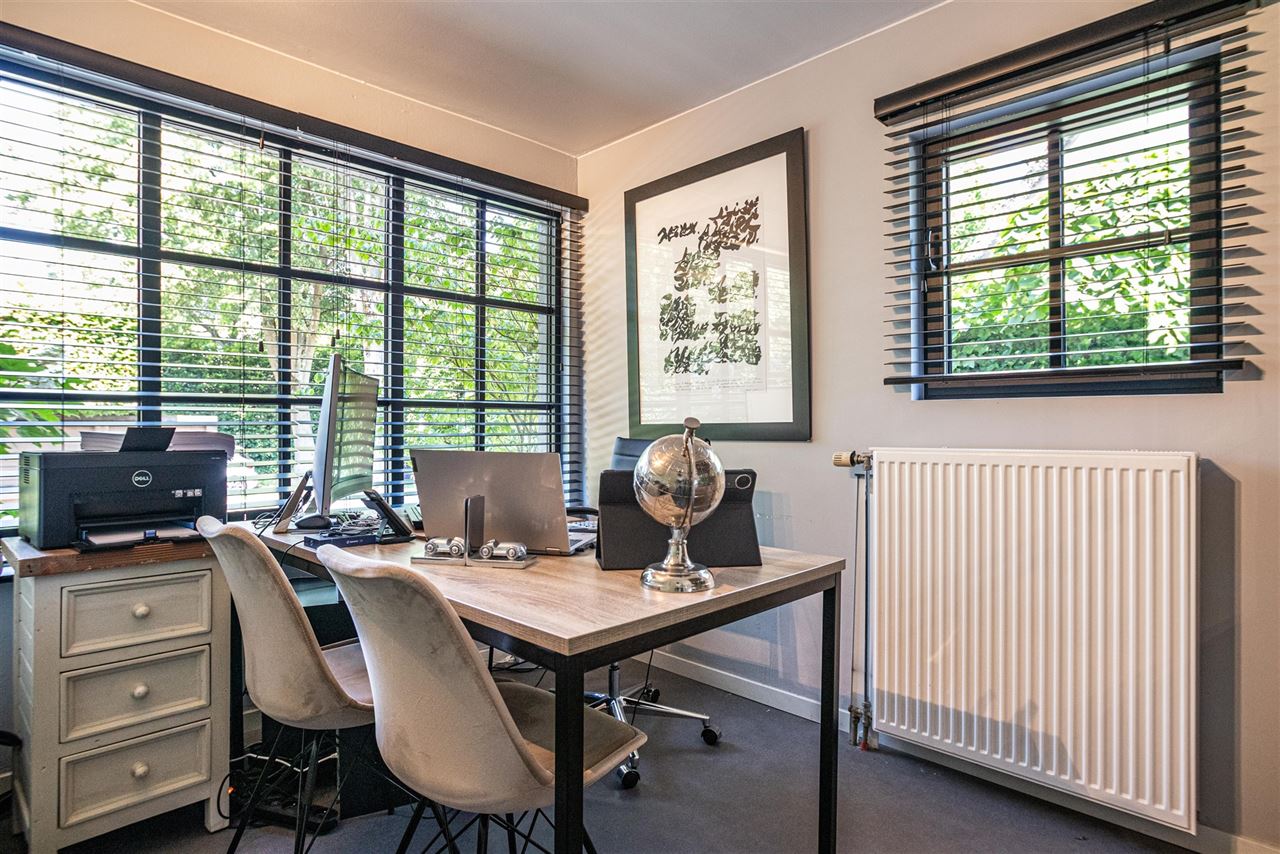 Exclusieve villa met verwarmde zwemvijver in Schilde-Bergen
