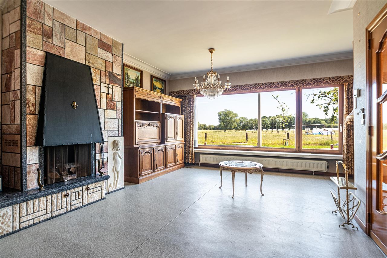 Statige woning met vrij uitzicht & vergund bijgebouw
