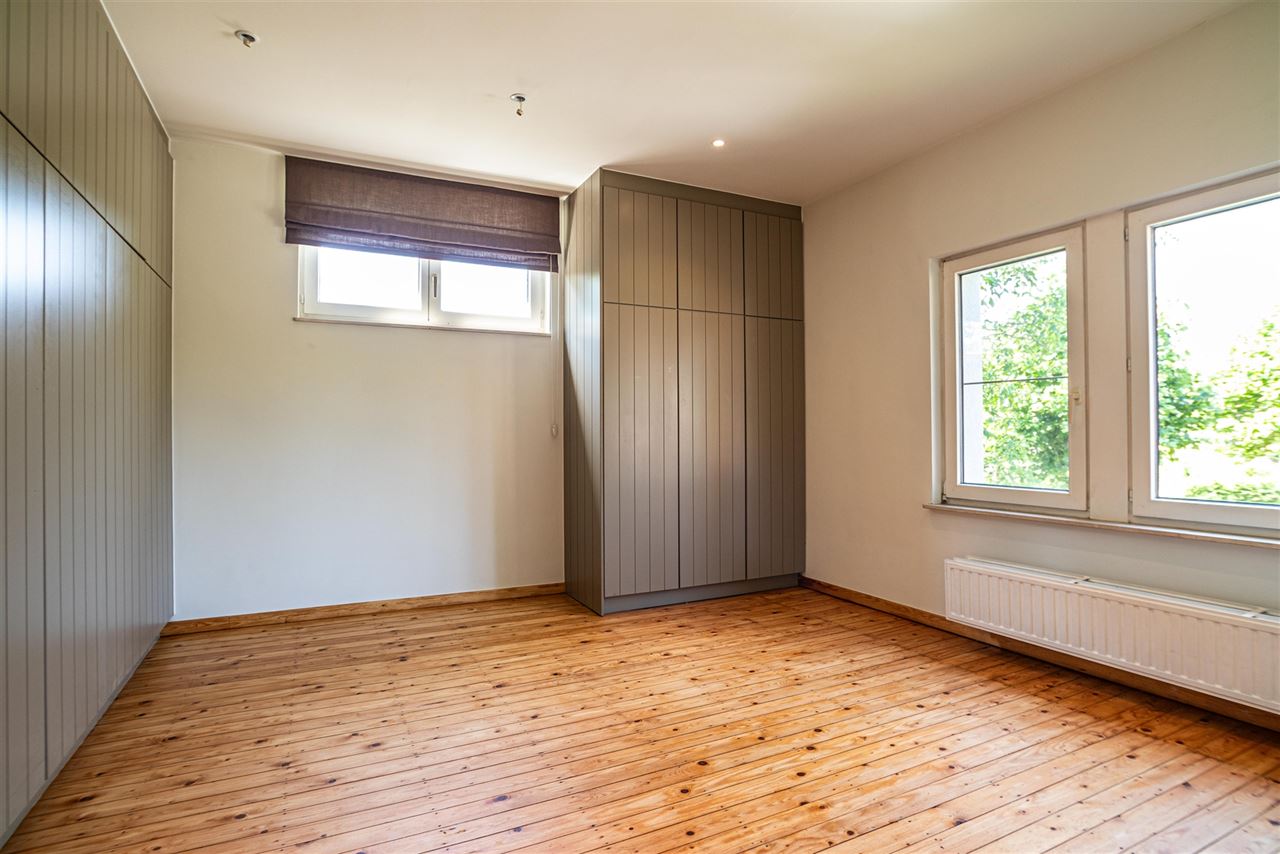 Ruime villa met zwembad en panoramische vergezichten