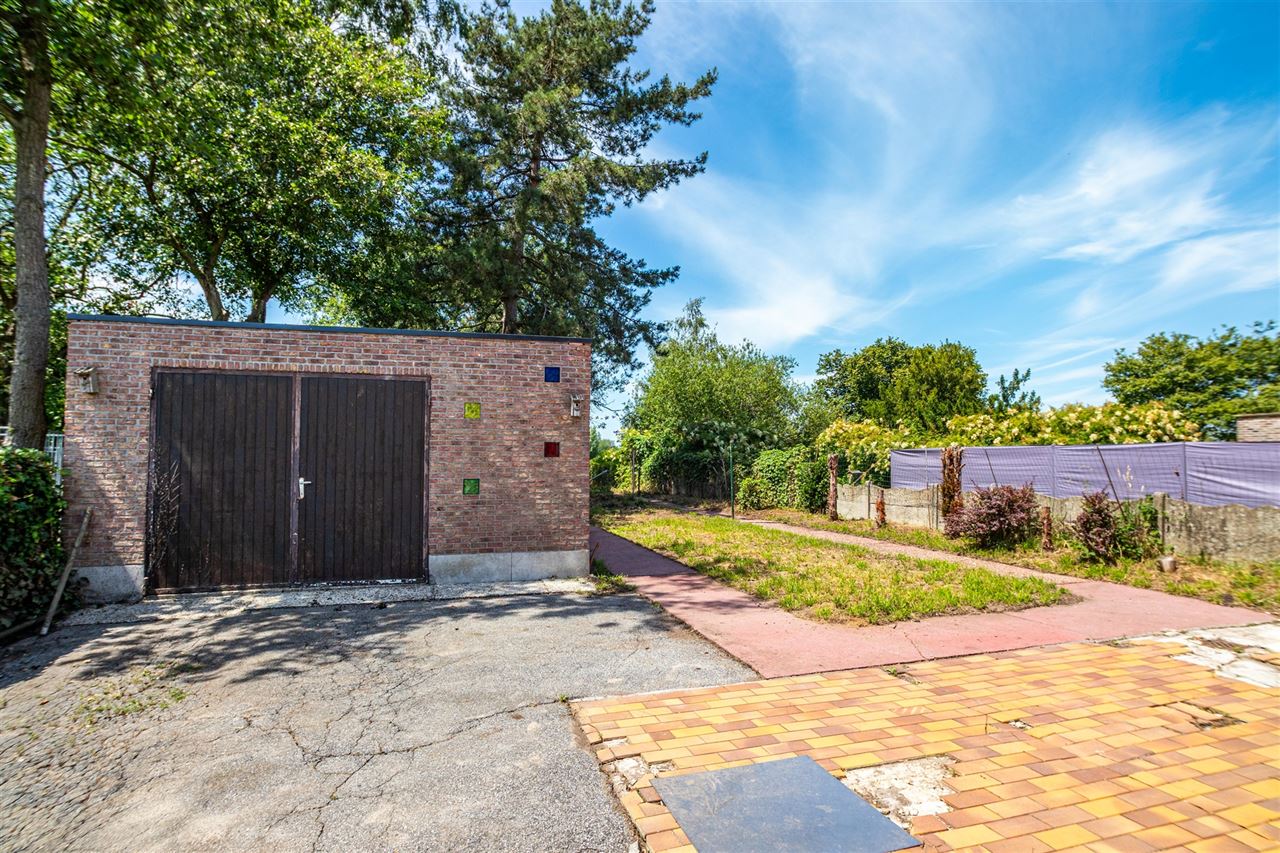 Statige woning met vrij uitzicht & vergund bijgebouw