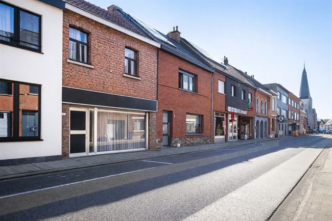 Handelspand + woonst: interessante totaalrenovatie in Rumst