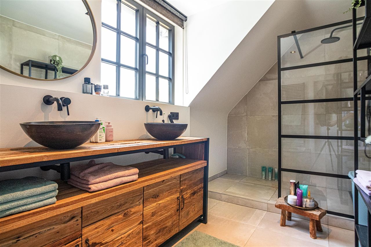 Exclusieve villa met verwarmde zwemvijver in Schilde-Bergen
