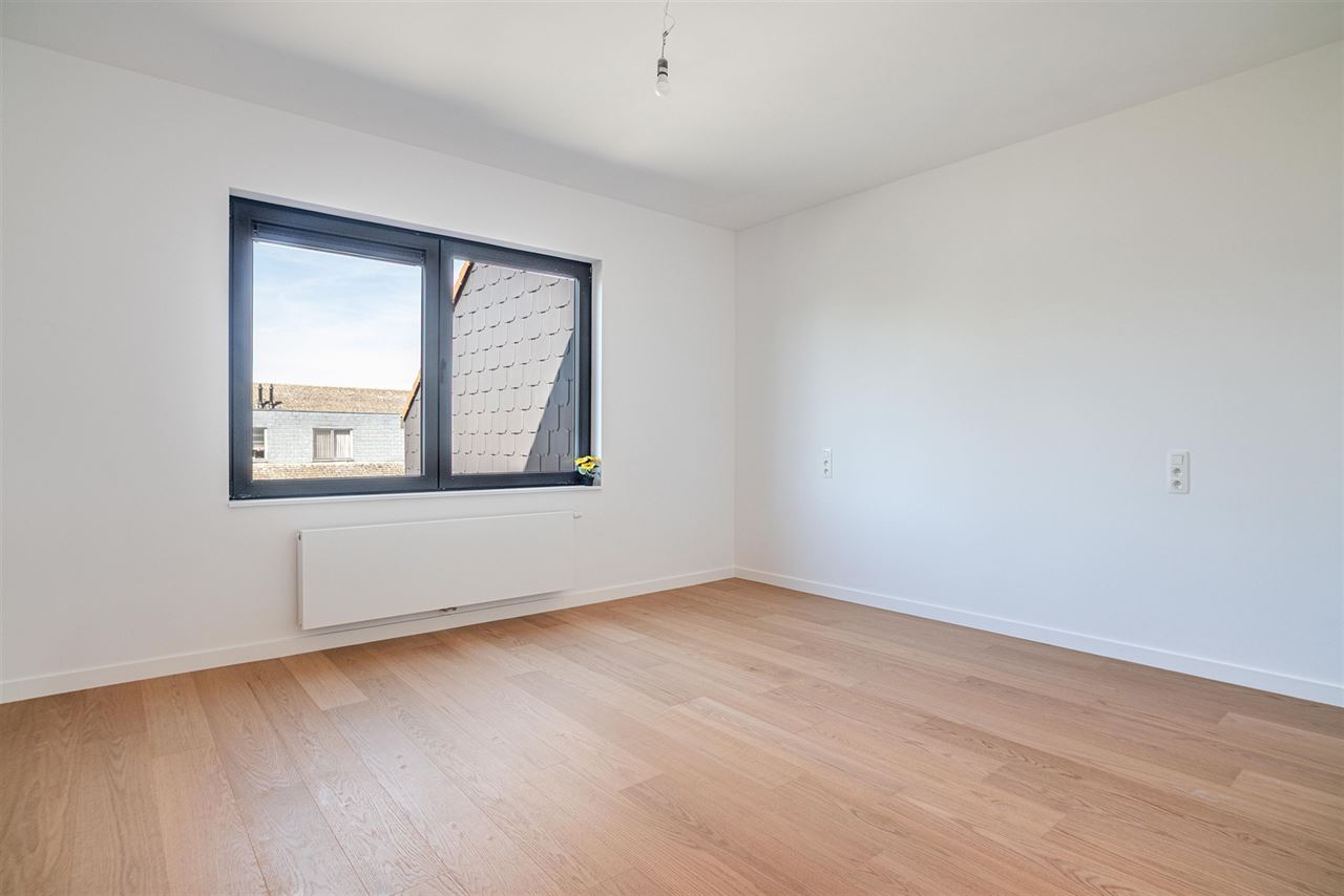 Stijlvol gerenoveerde woning met ZO-tuin in Hove