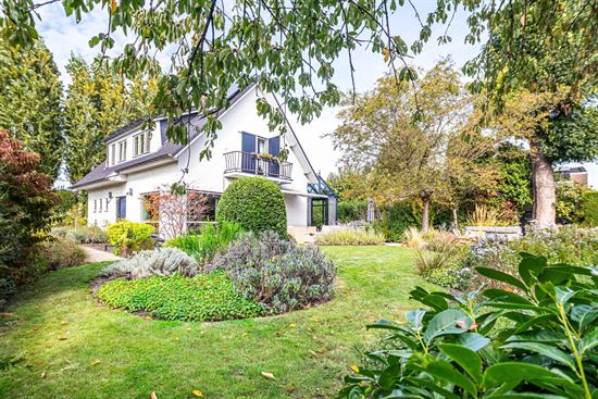 Statige villa met karakter, licht en ruimte
