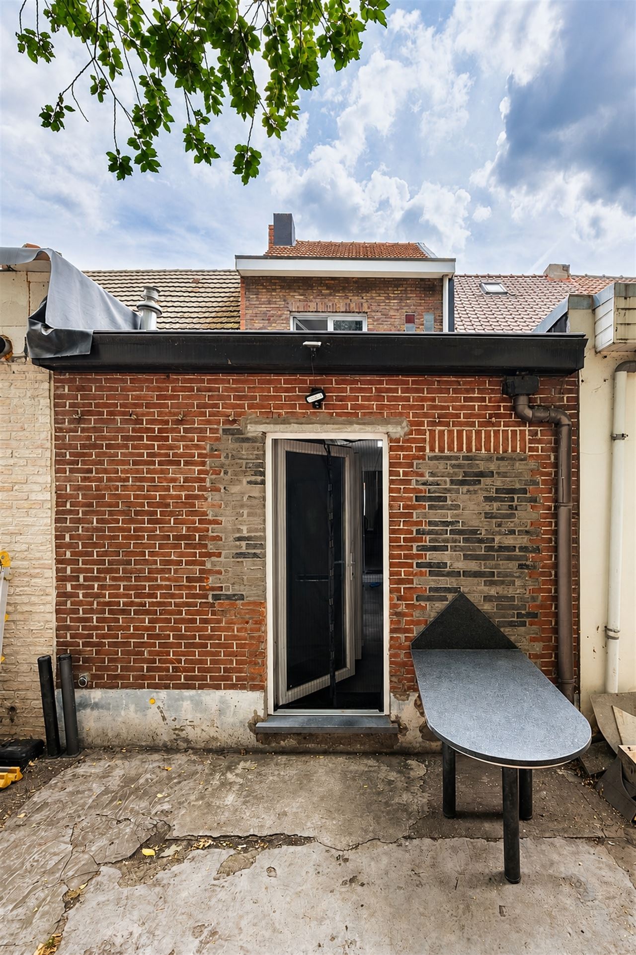 Lichtrijke, gerenoveerde woning in Boom