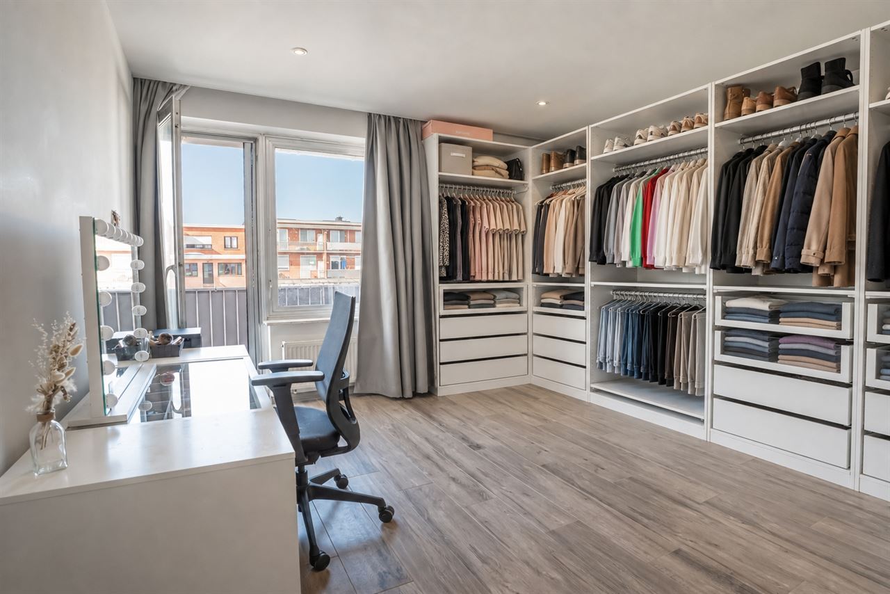 Fris instapklaar 3-slpk appartement met garage inbegrepen