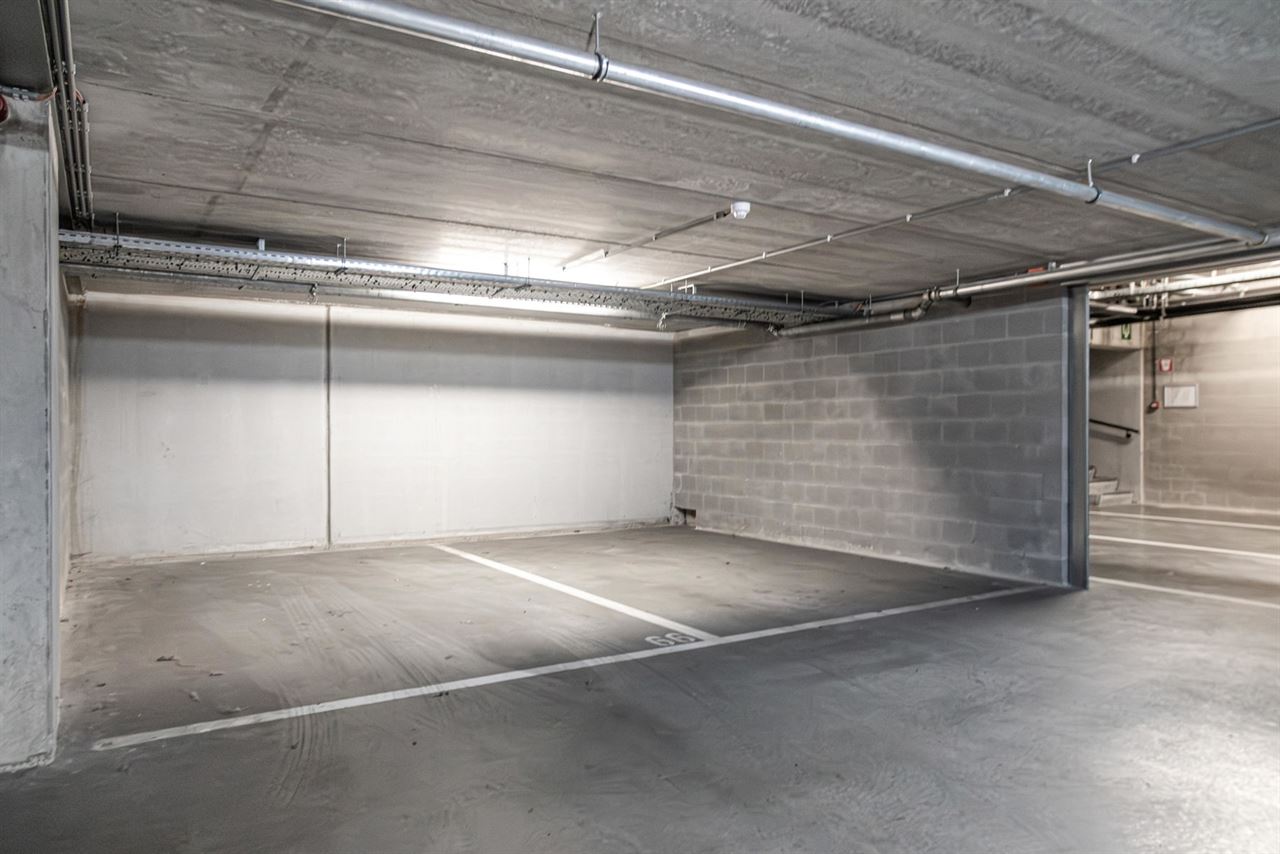 Lichtrijk gelijkvloers appartement met terras en tuinzicht