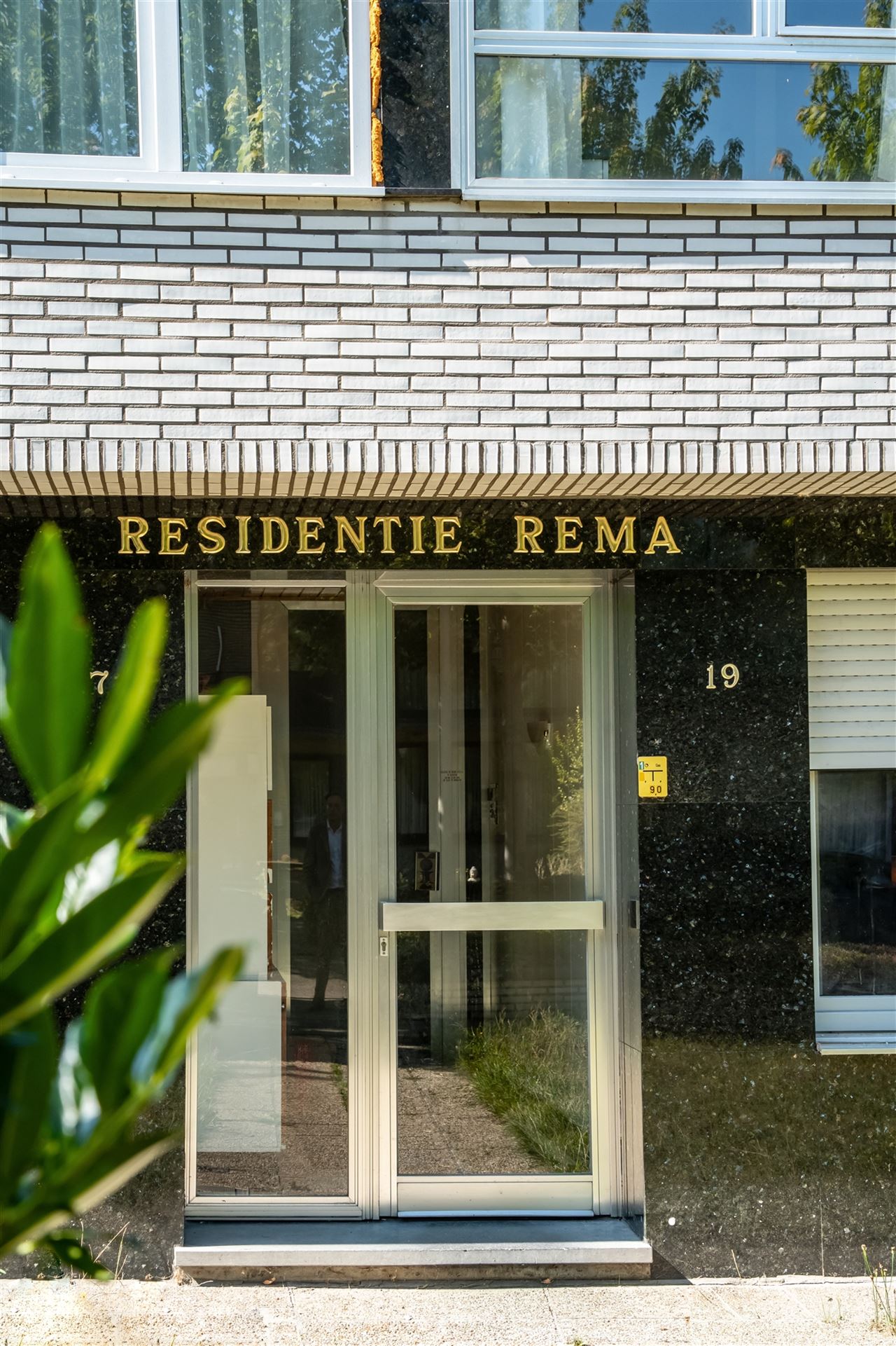 Fris instapklaar 3-slpk appartement met garage inbegrepen