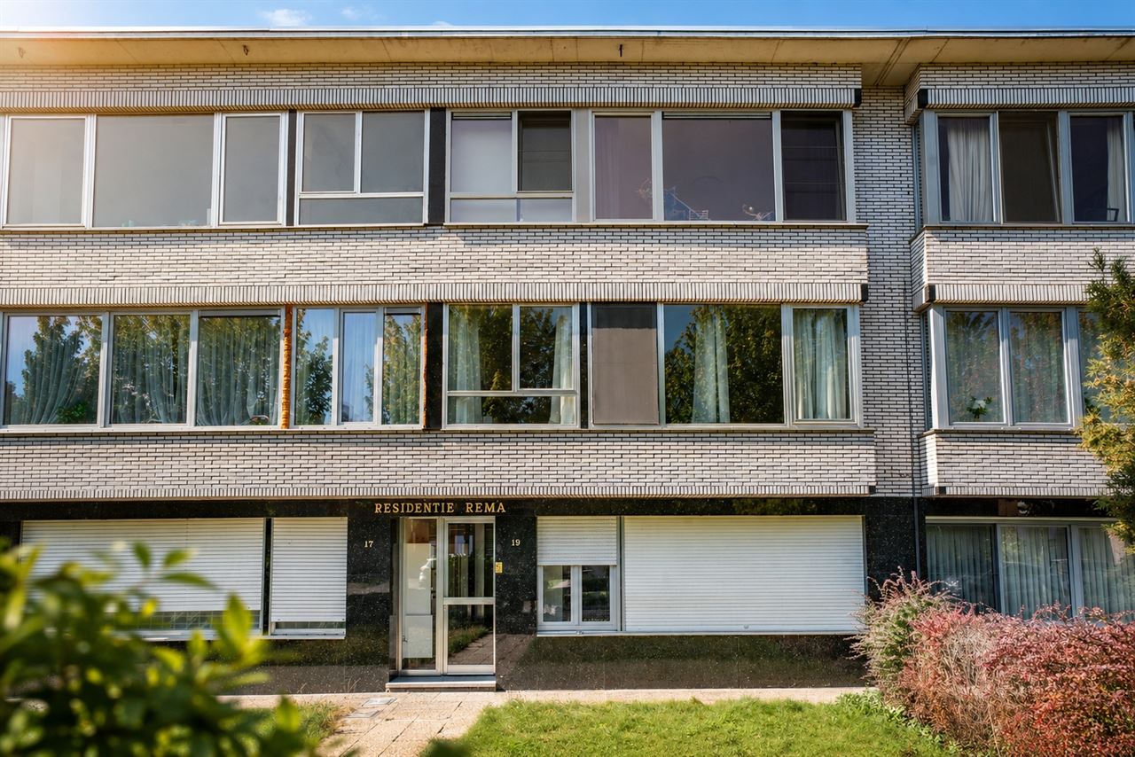 Fris instapklaar 3-slpk appartement met garage inbegrepen