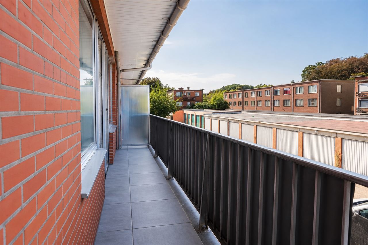 Fris instapklaar 3-slpk appartement met garage inbegrepen