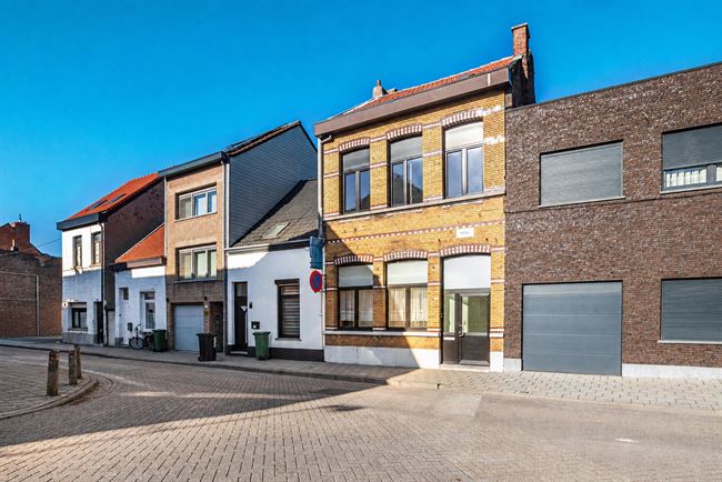 Karakterpand met diepe tuin en eindeloos potentieel