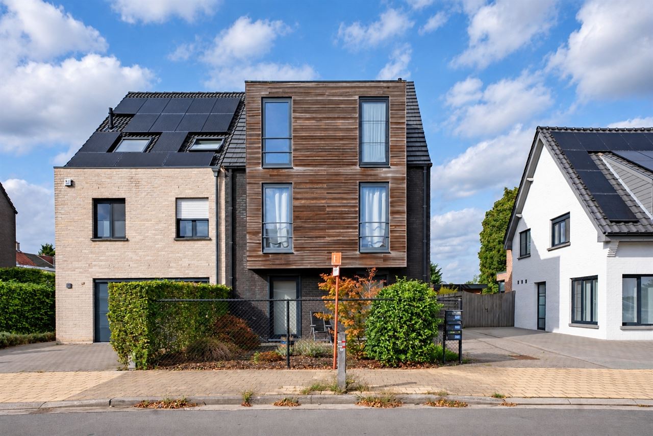 Lichtrijk duplexwonen met royaal zonneterras