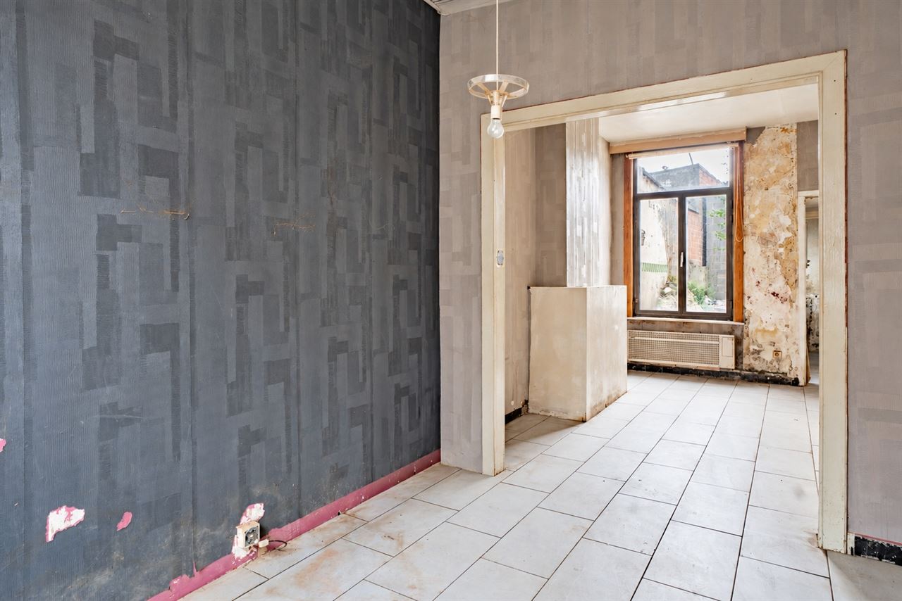 Stadswoning met renovatiepotentieel in hartje Lier