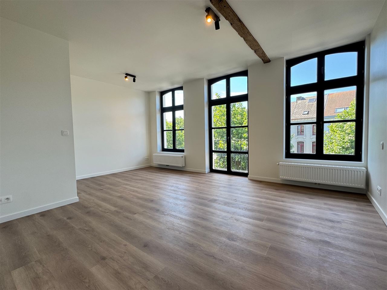 Volledig gerenoveerd triplex appartement met EPC A