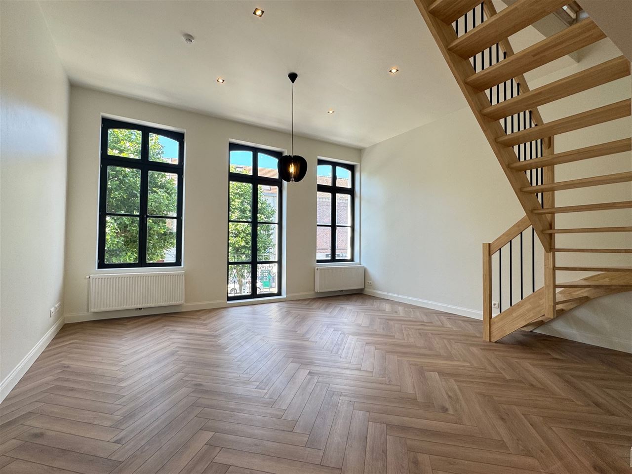 Volledig gerenoveerd triplex appartement met EPC A