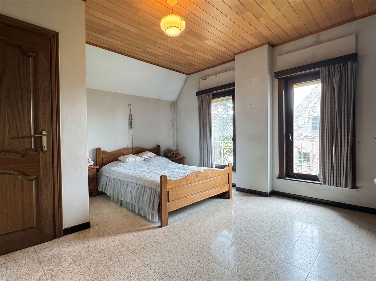 Karaktervolle woning met 4 slaapkamers en mooie tuin