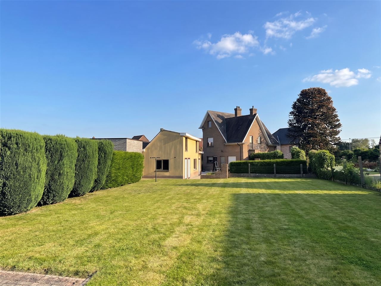 Karaktervolle woning met 4 slaapkamers en mooie tuin