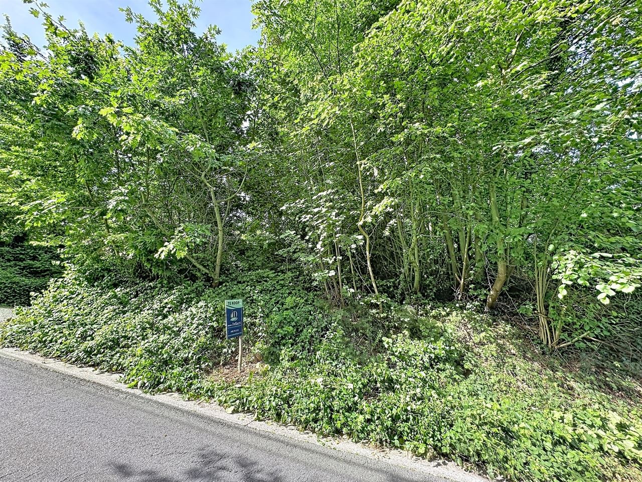 Bouwgrond voor open bebouwing — 1.054 m²