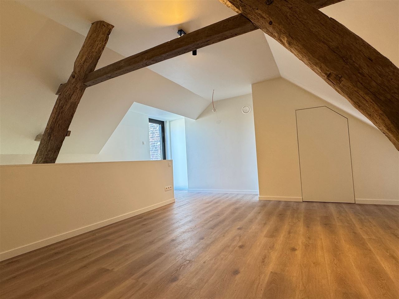 Volledig gerenoveerd triplex appartement met EPC A