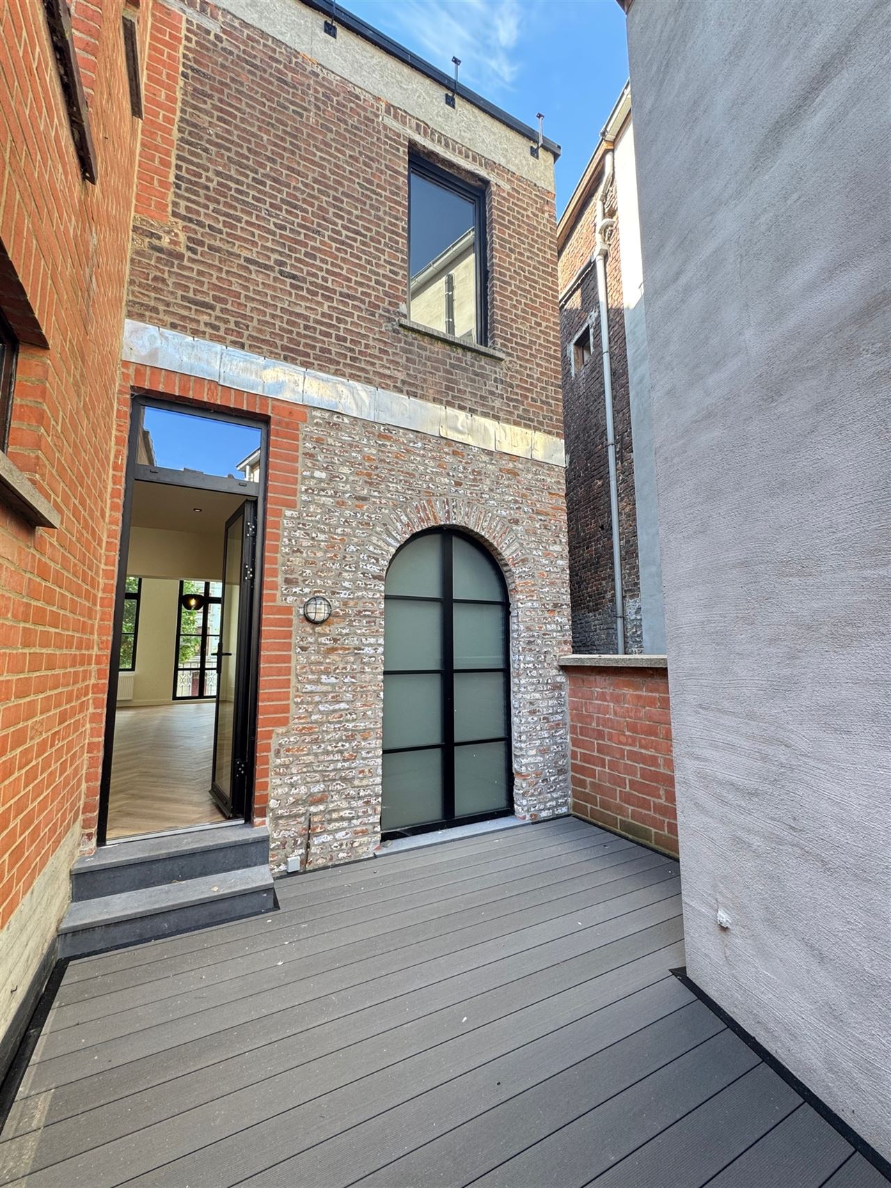 Volledig gerenoveerd triplex appartement met EPC A