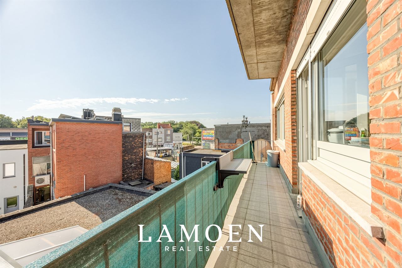 Ruim 3-slaapkamerappartement op toplocatie