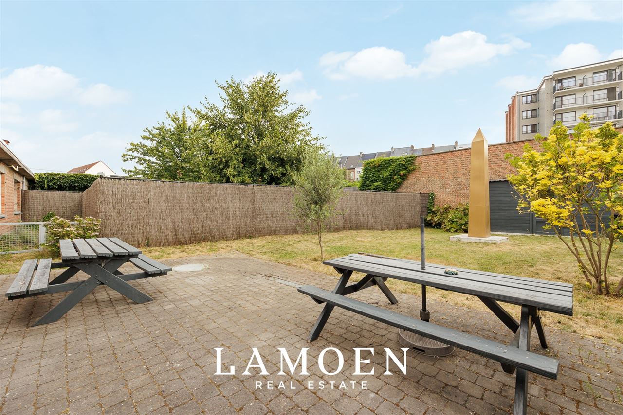 Uitzonderlijk groot gelijkvloersappartement op toplocatie