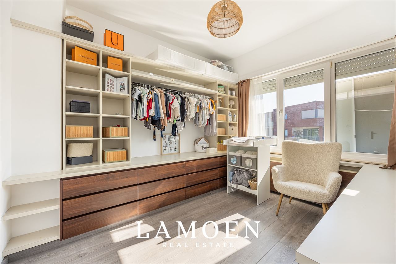 Ruim 3-slaapkamerappartement op toplocatie
