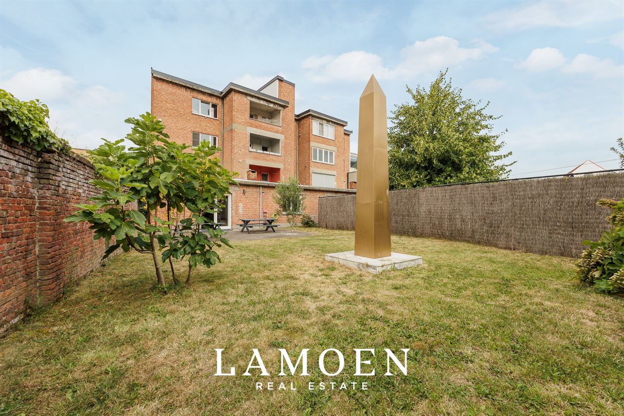 Uitzonderlijk groot gelijkvloersappartement op toplocatie