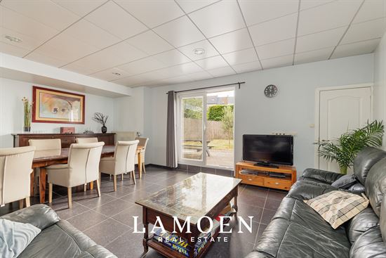 Uitzonderlijk groot gelijkvloersappartement op toplocatie