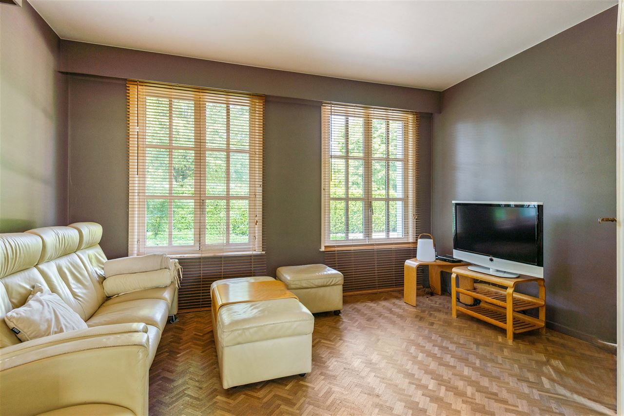 Villa met Franse allure op een royaal domein van 12.482 m²