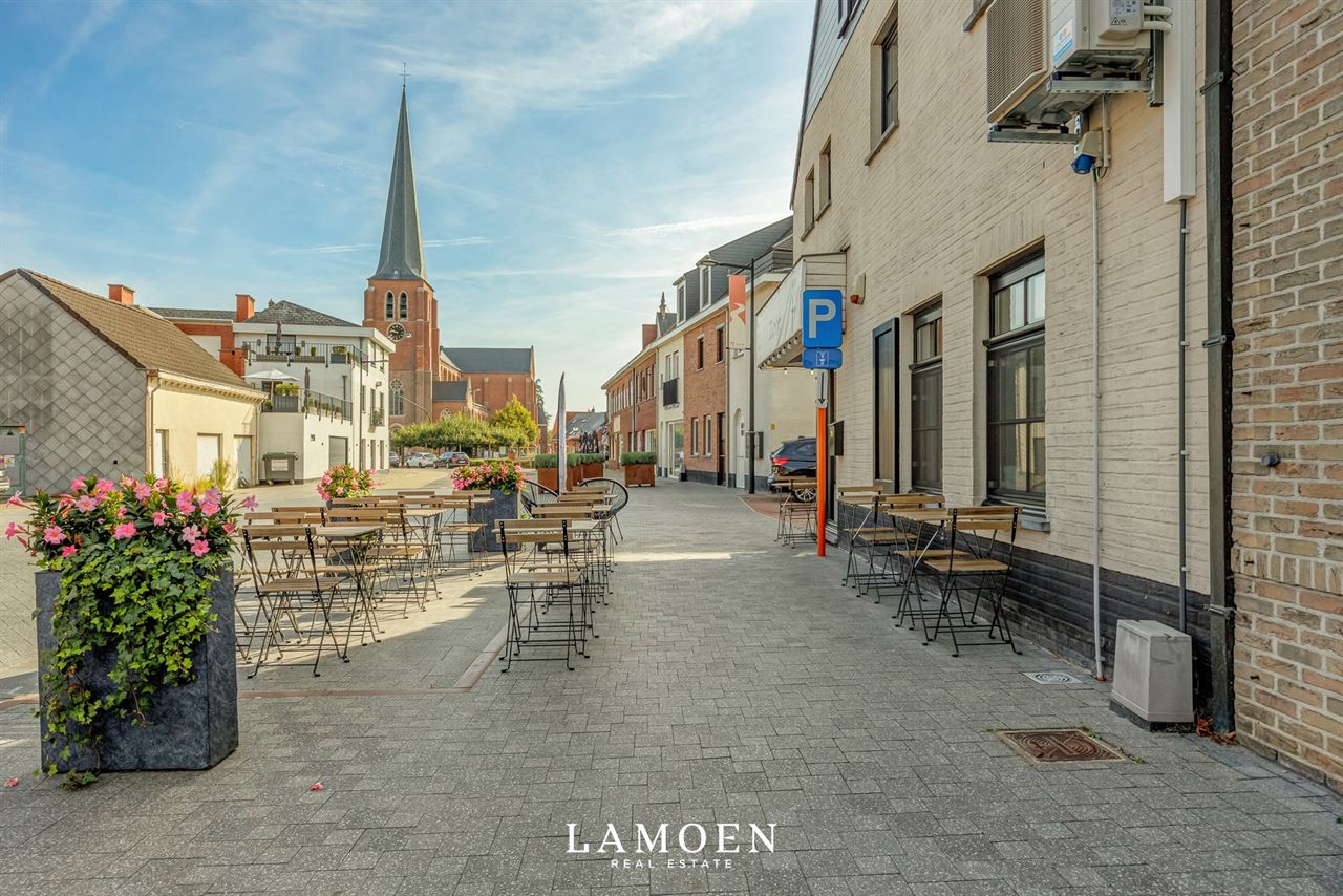 Handelsruimte op strategische ligging in Retie