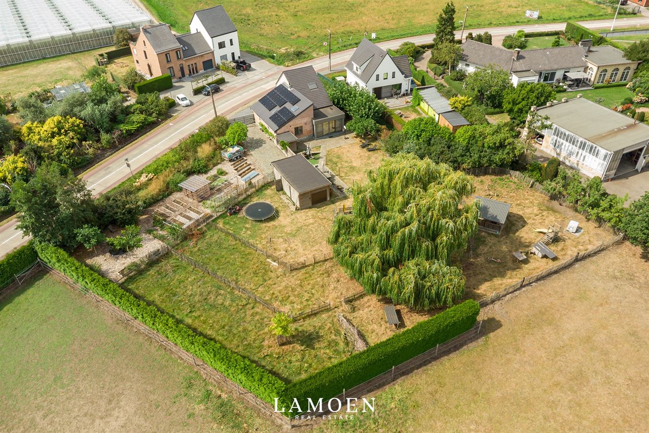 Vrijstaande, energiezuinige woning met geweldige tuin