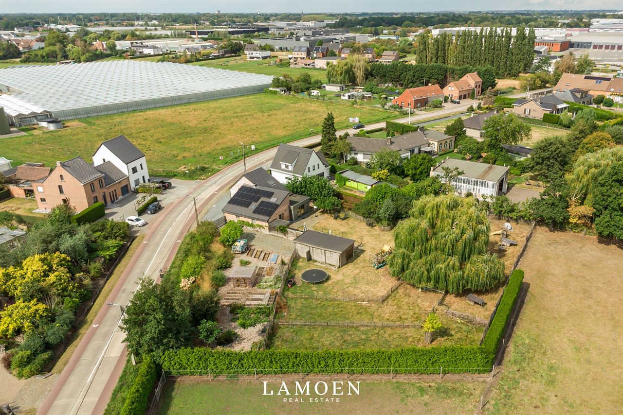 Vrijstaande, energiezuinige woning met geweldige tuin