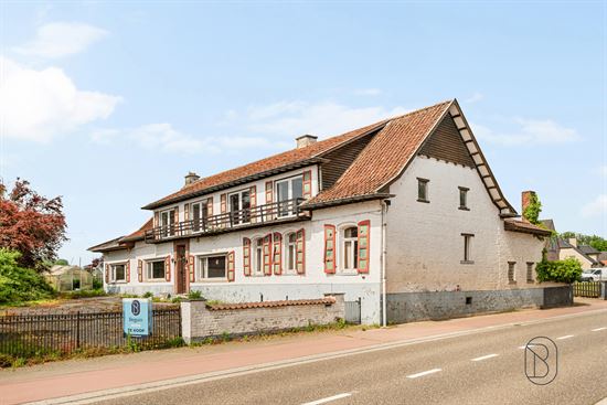 80e55d621fec41889485d6e1df36aa43.jpg