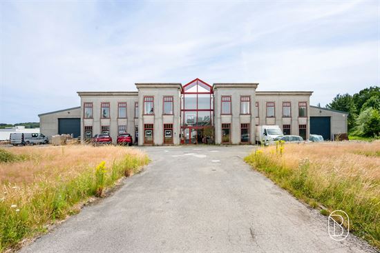 commercial-office-building-exterior
