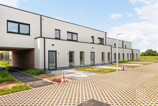 modern-white-row-houses-exterior
