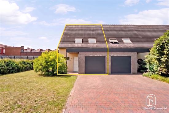 modern-semi-detached-house-exterior