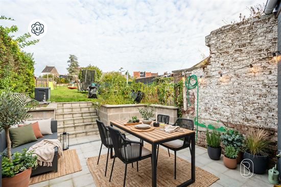 backyard-patio-with-garden-steps