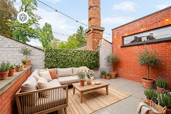 rooftop-brick-terrace-patio