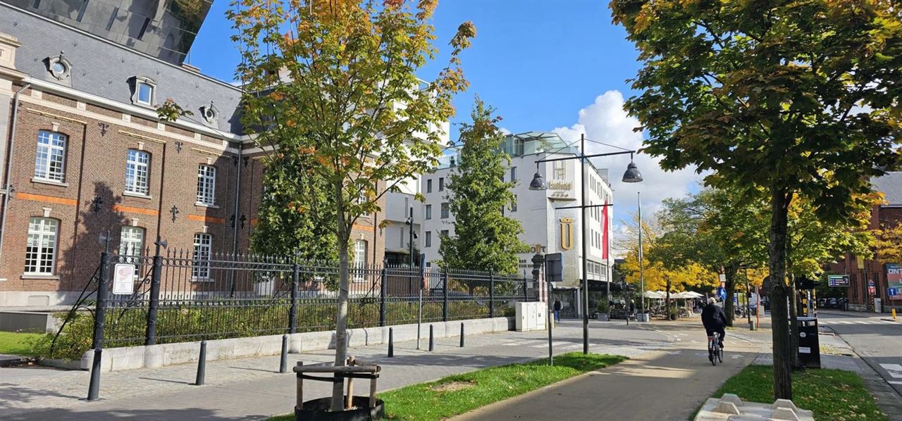 Guffenslaan – Hasselt Zeer praktische, ondergrondse autostaanplaats te koop, gelegen op de kleine ring van Hasselt.