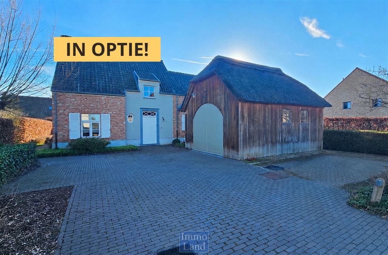 Energiezuinige pastorijwoning met 2 slaapkamers en bureau met zuid gerichte tuin.