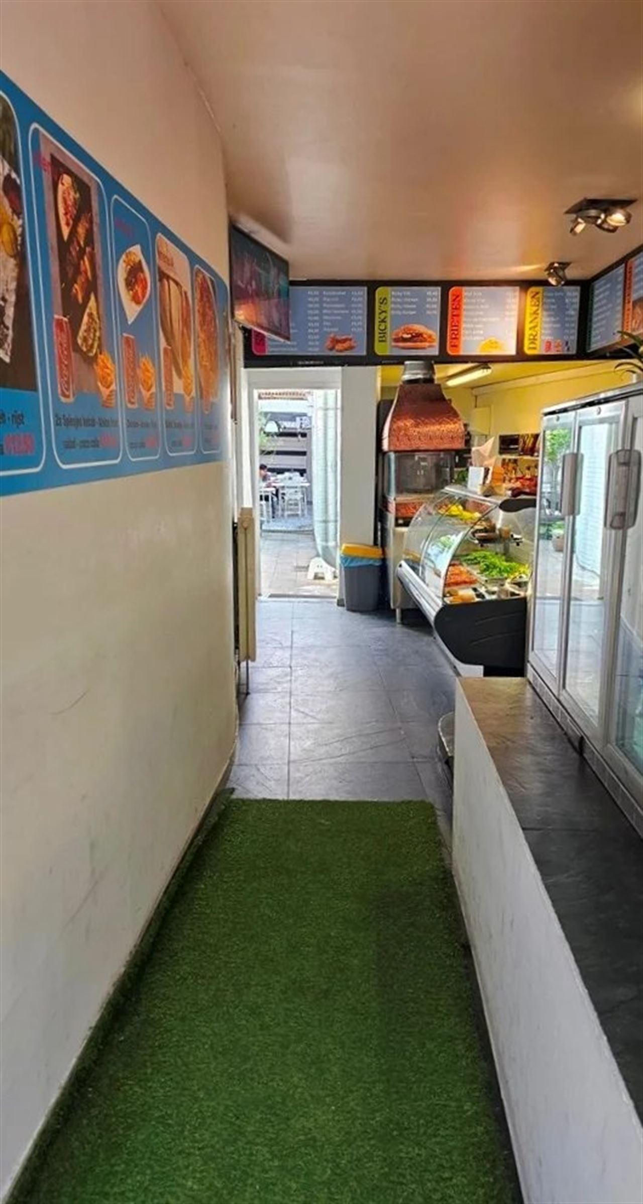 Te koop: Handelspand met topcommerciële ligging nabij Kolonel Dusartplein – Hasselt