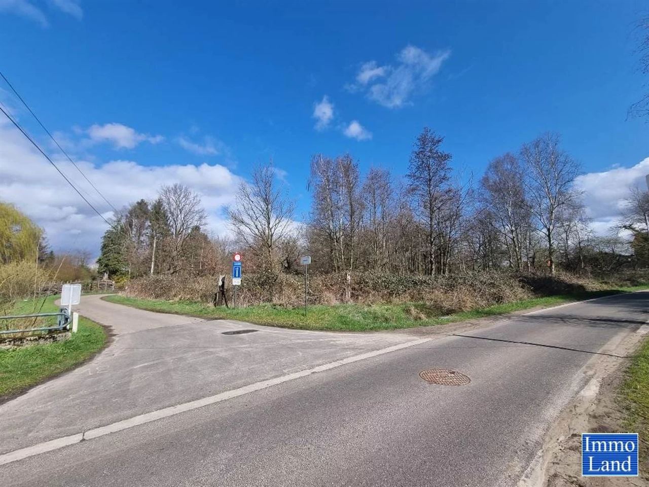 Perceel grond van 75are, gelegen in agrarisch gebied op de grens Hasselt - Diepenbeek, omgeving Mombeekdreef.