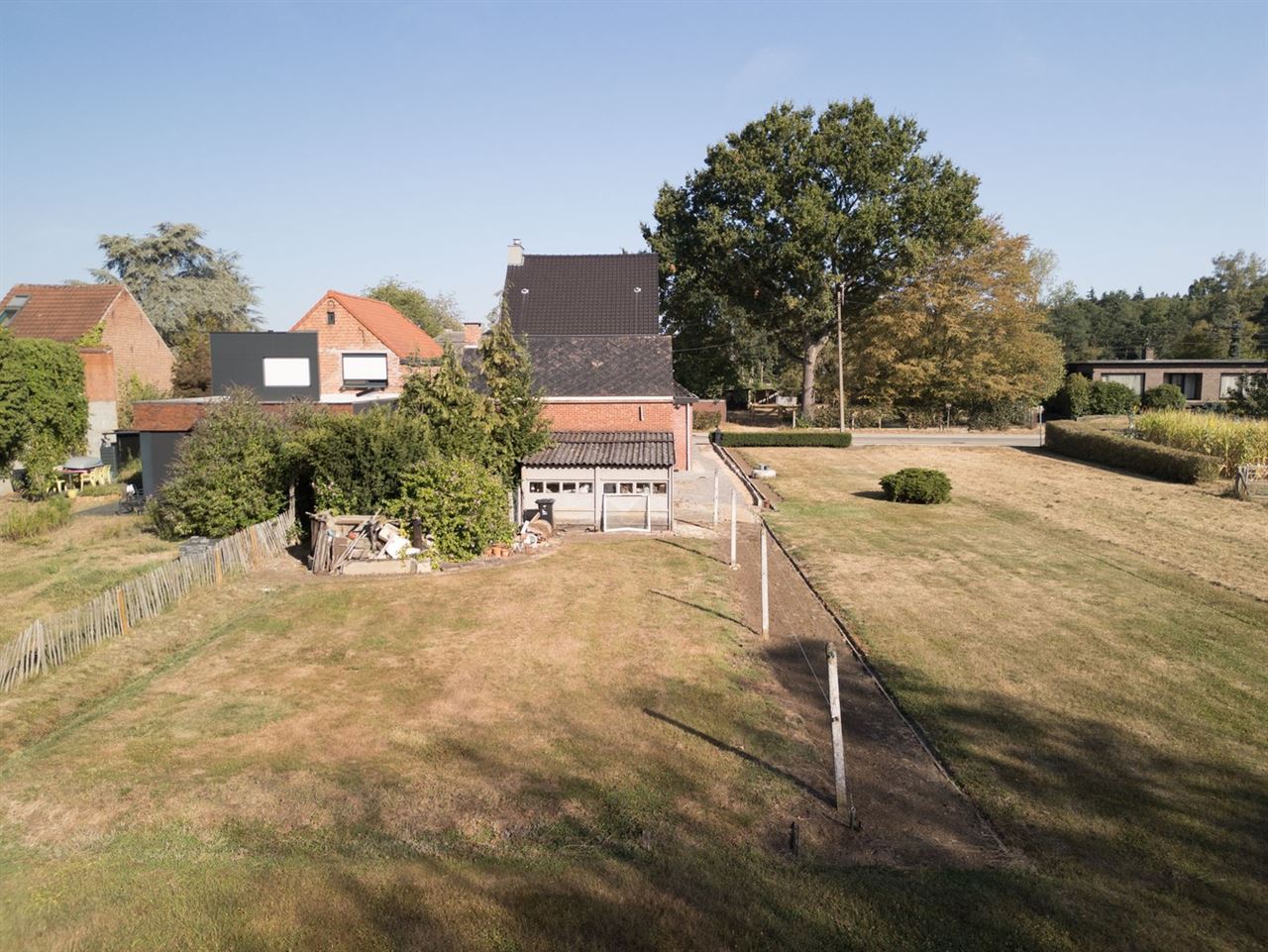 Op te frissen woning te koop aan de Gijmelsesteenweg in Langdorp