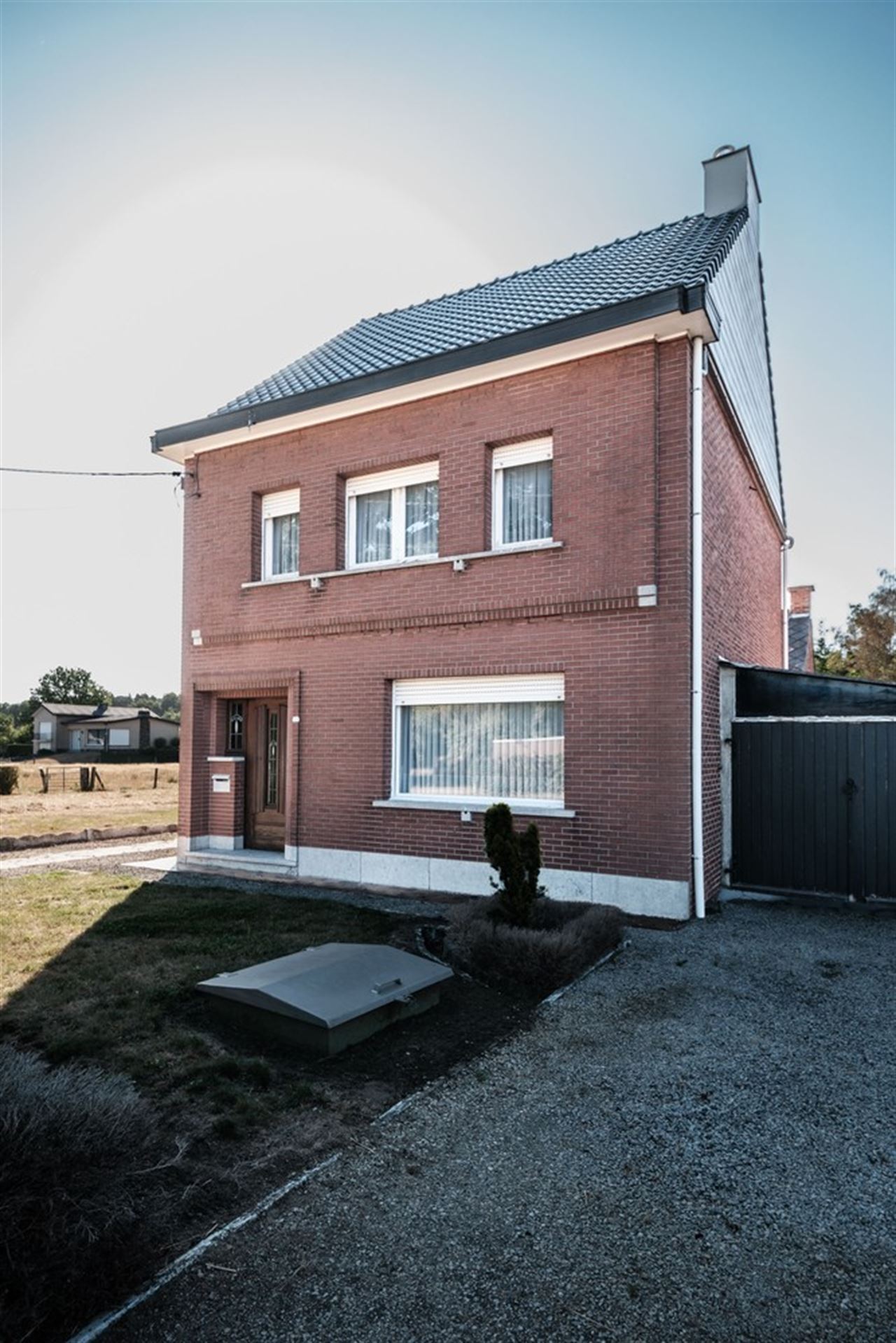 Op te frissen woning te koop aan de Gijmelsesteenweg in Langdorp